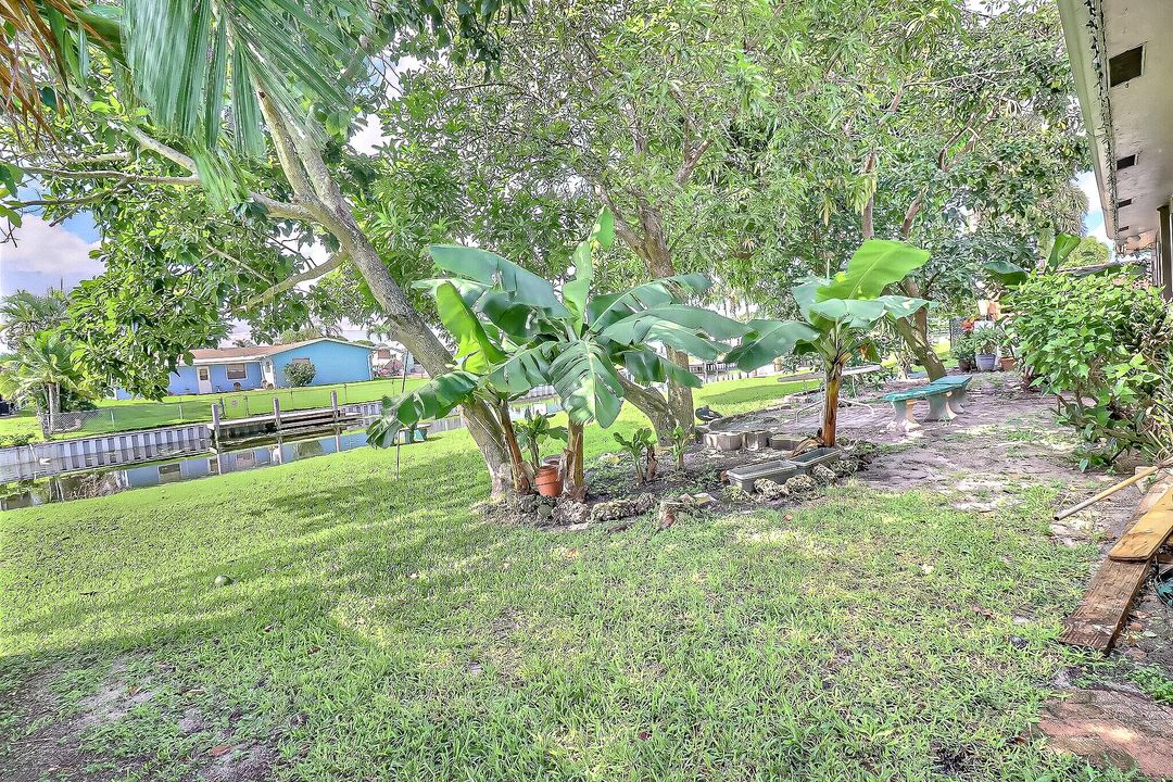 合同活跃: $649,999 (4 贝兹, 3 浴室, 2433 平方英尺)