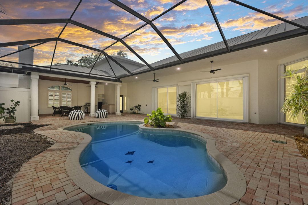 En Venta: $1,495,888 (4 camas, 4 baños, 3242 Pies cuadrados)