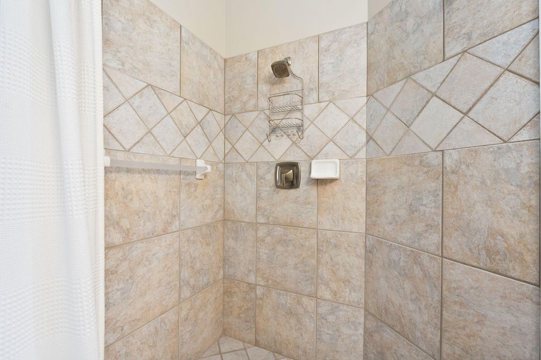 En Venta: $1,495,888 (4 camas, 4 baños, 3242 Pies cuadrados)