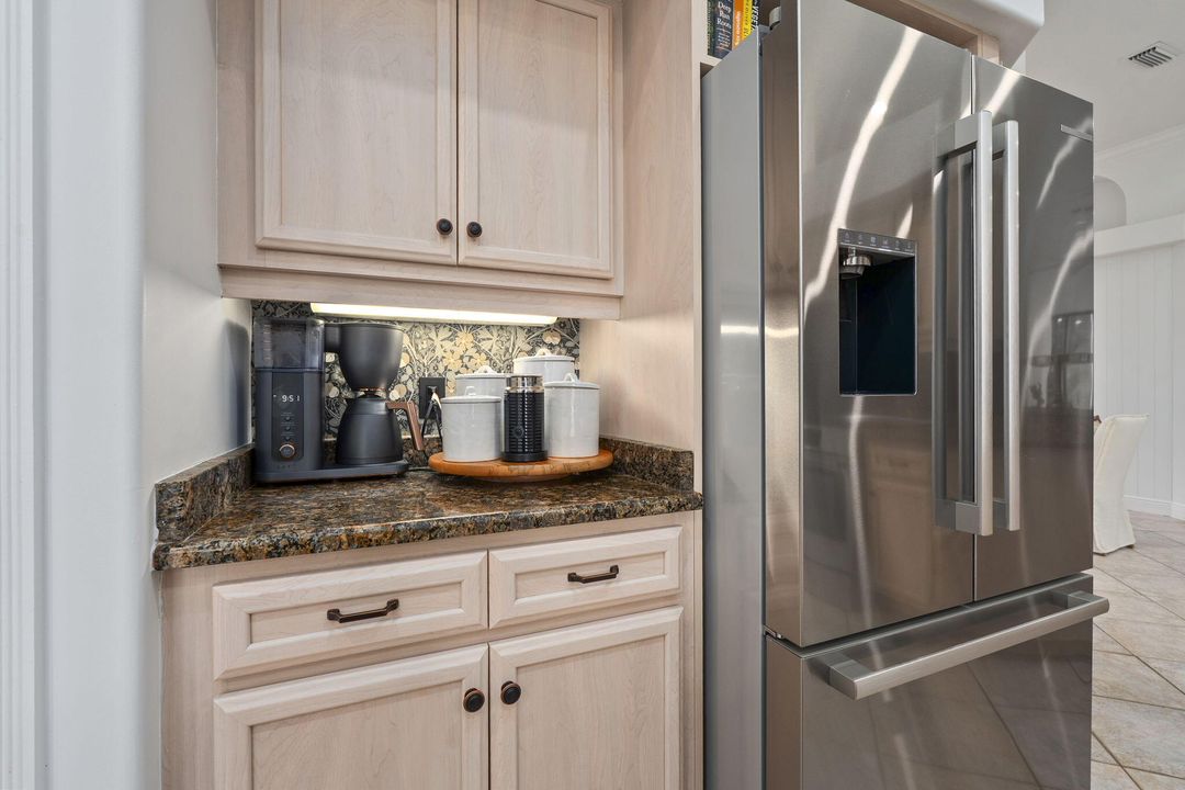 En Venta: $1,495,888 (4 camas, 4 baños, 3242 Pies cuadrados)