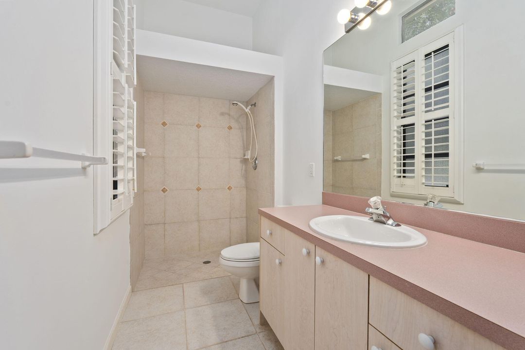 En Venta: $1,495,888 (4 camas, 4 baños, 3242 Pies cuadrados)