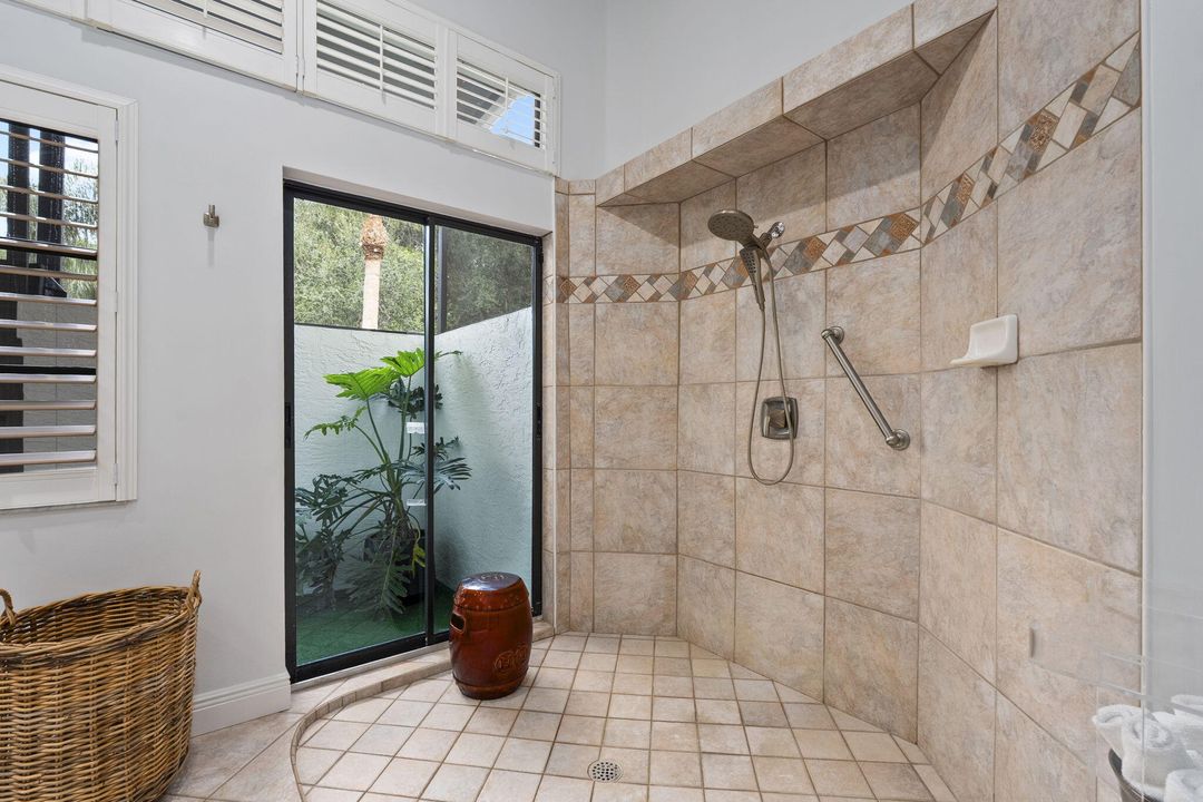 En Venta: $1,495,888 (4 camas, 4 baños, 3242 Pies cuadrados)