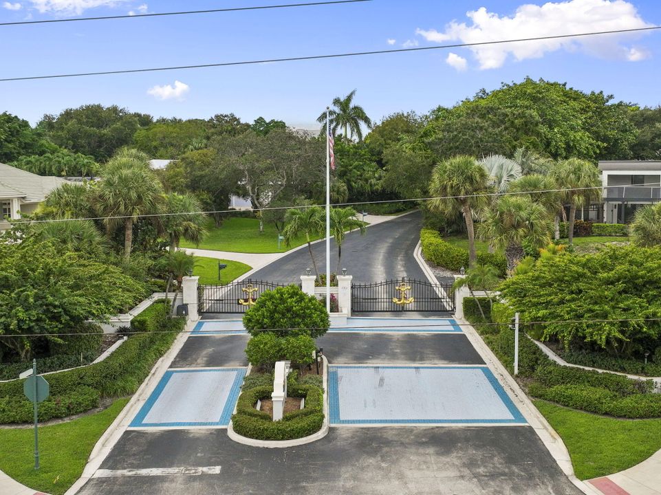 En Venta: $1,495,888 (4 camas, 4 baños, 3242 Pies cuadrados)