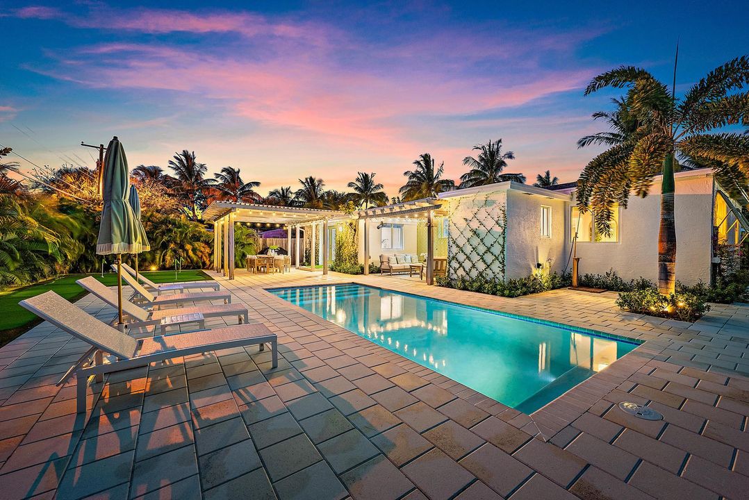 For Rent: $13,000 (3 beds, 2 baths, 1683 Square Feet)