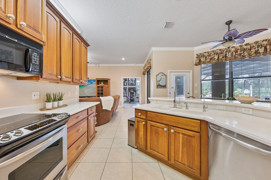 待售: $870,000 (5 贝兹, 4 浴室, 3154 平方英尺)