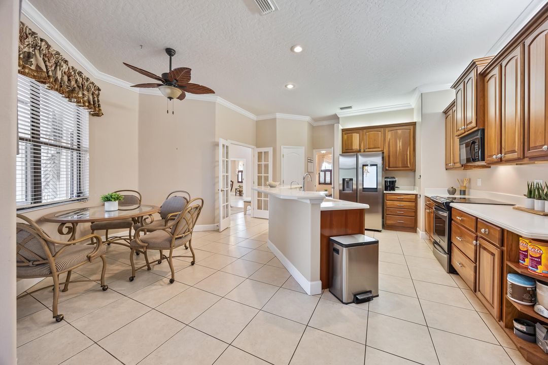 待售: $870,000 (5 贝兹, 4 浴室, 3154 平方英尺)