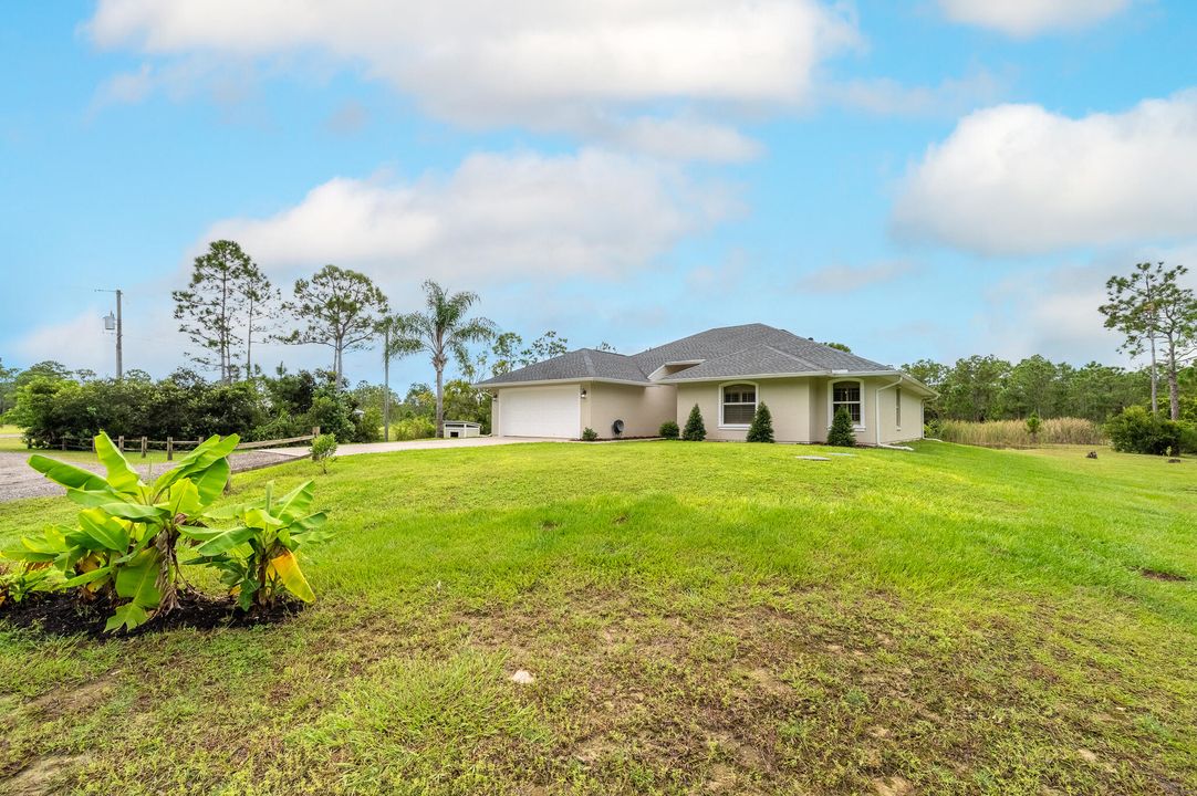 For Sale: $640,000 (3 beds, 2 baths, 1834 Square Feet)