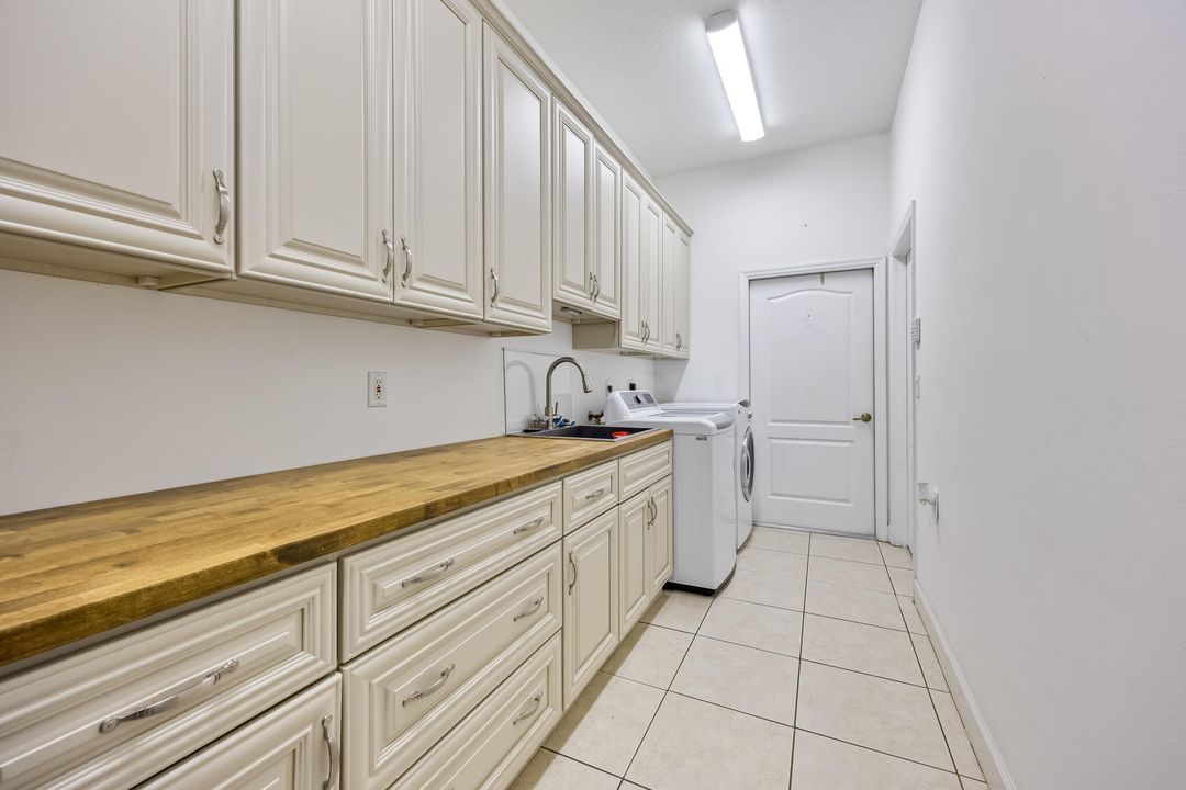 待售: $870,000 (5 贝兹, 4 浴室, 3154 平方英尺)