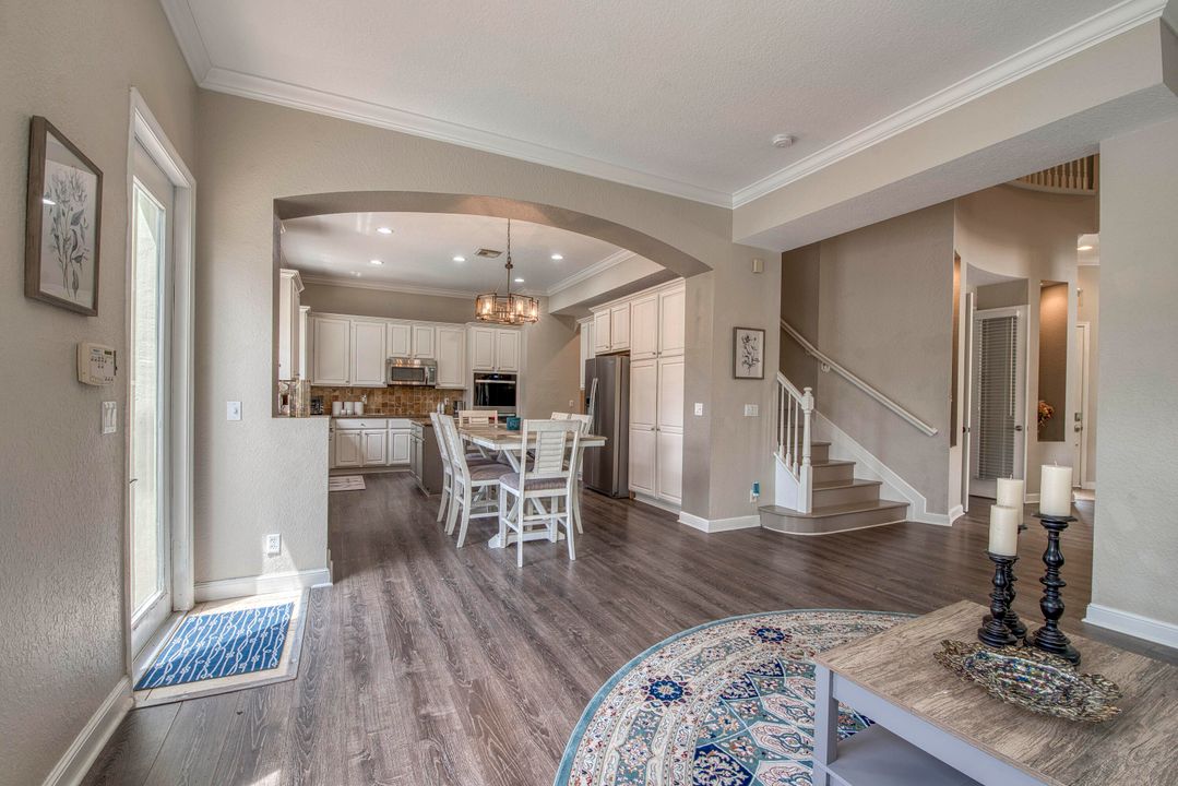 For Sale: $799,000 (5 beds, 4 baths, 3393 Square Feet)