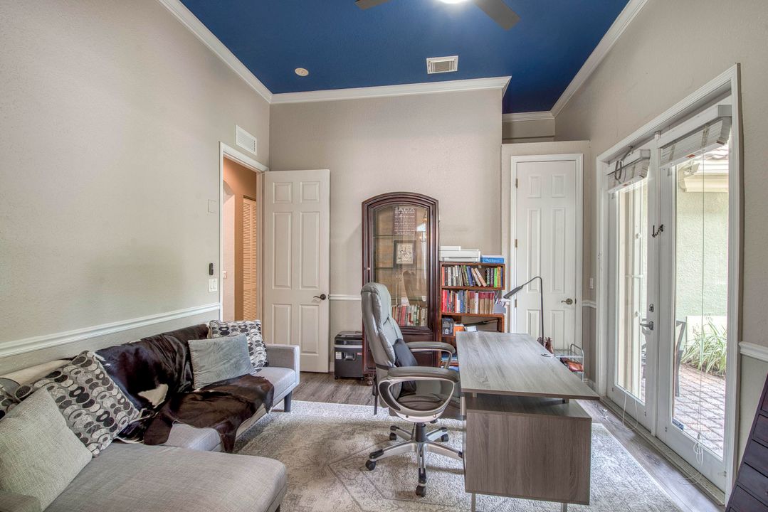 For Sale: $799,000 (5 beds, 4 baths, 3393 Square Feet)