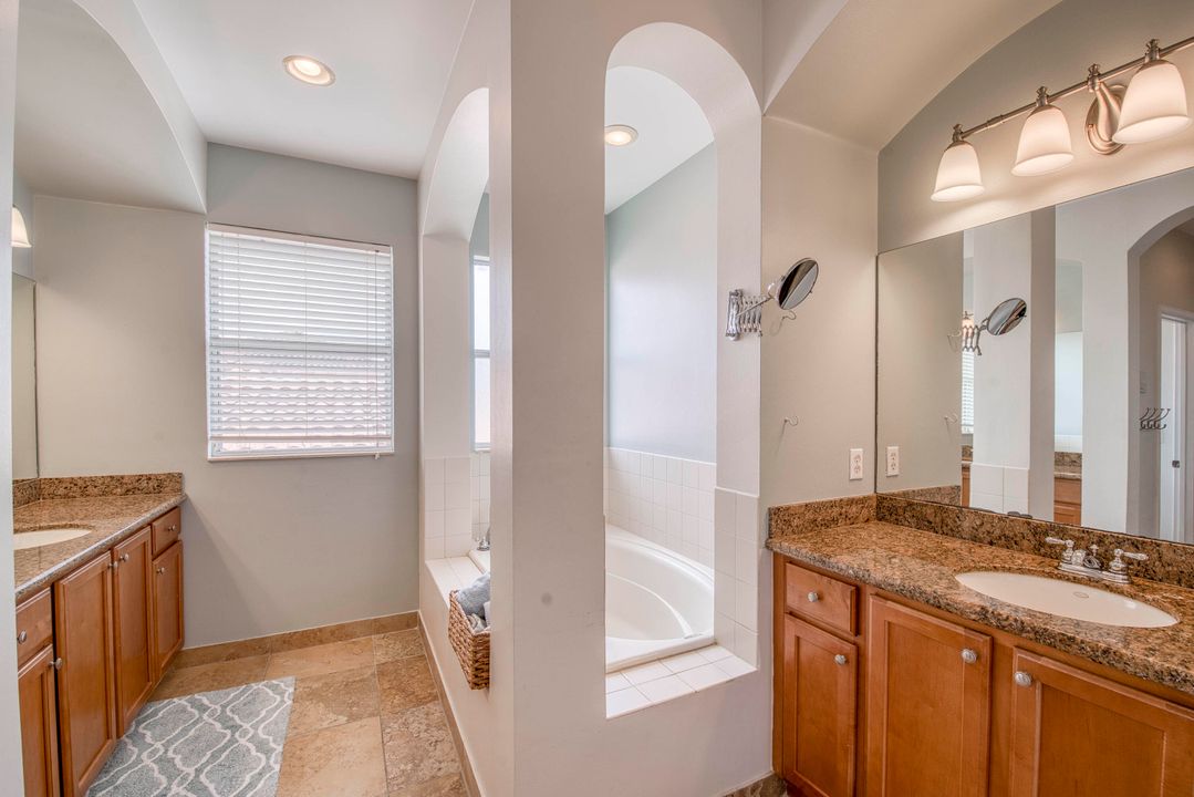 For Sale: $799,000 (5 beds, 4 baths, 3393 Square Feet)