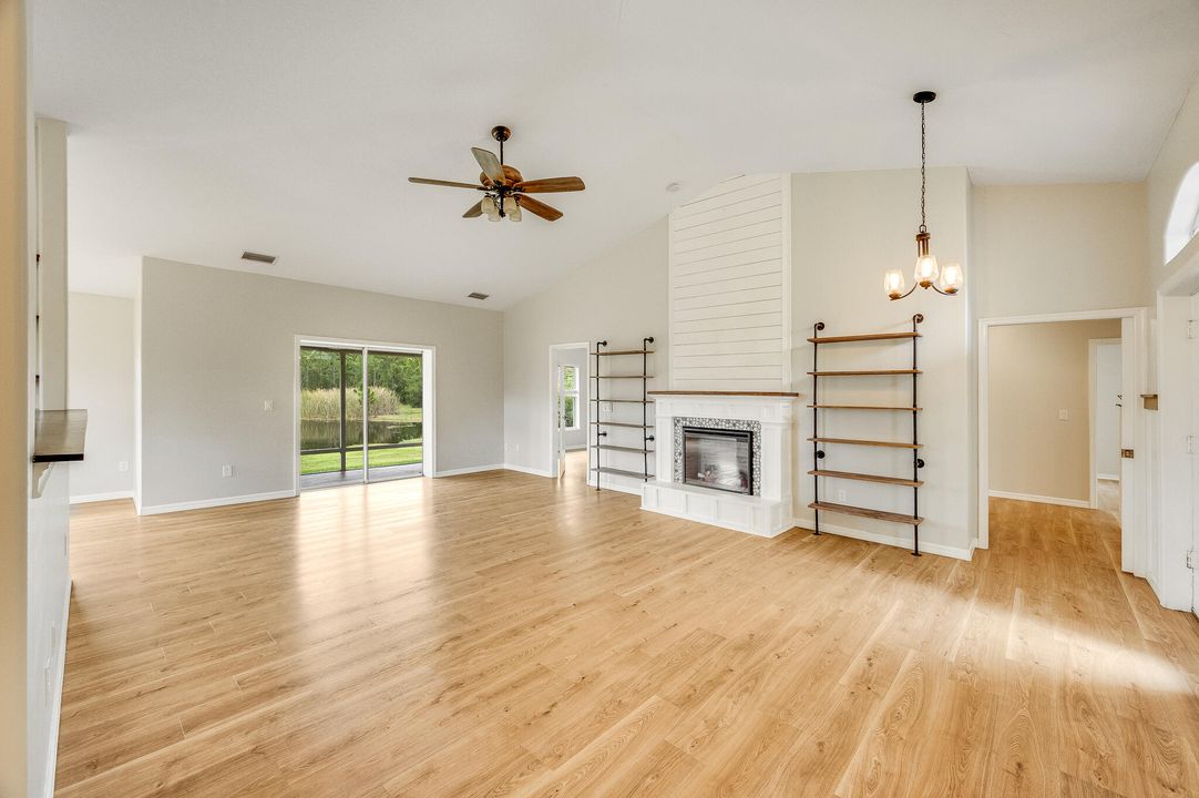 For Sale: $640,000 (3 beds, 2 baths, 1834 Square Feet)