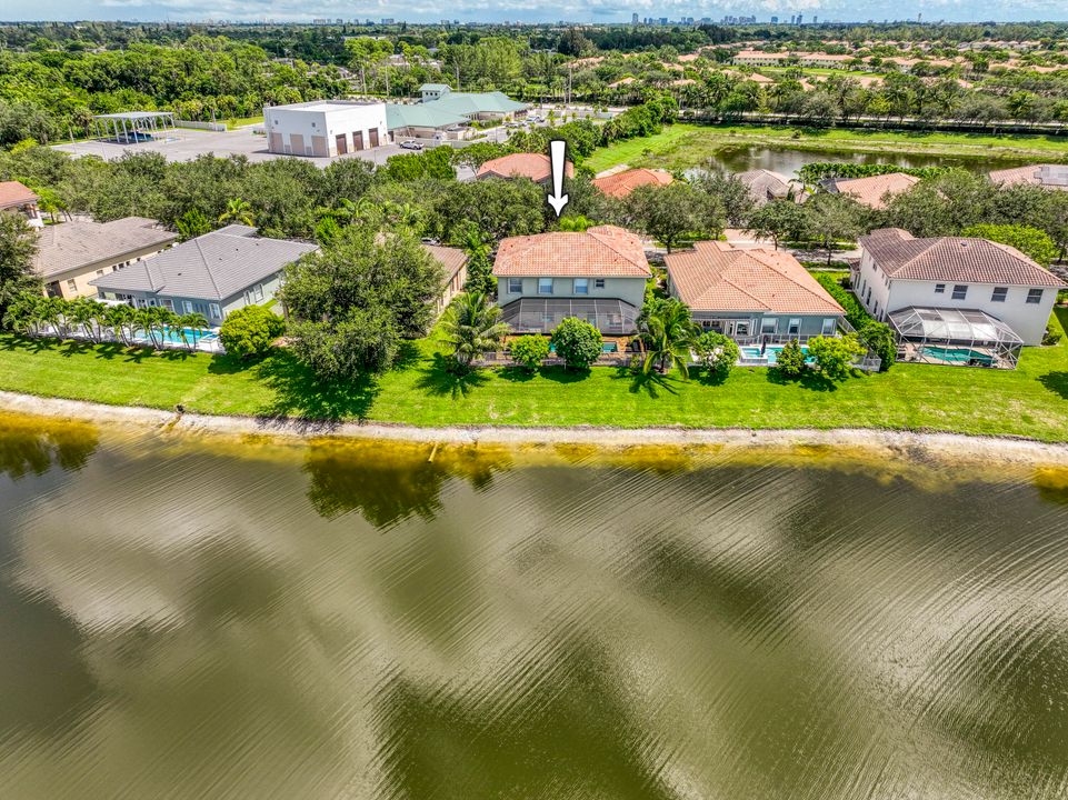 For Sale: $799,000 (5 beds, 4 baths, 3393 Square Feet)