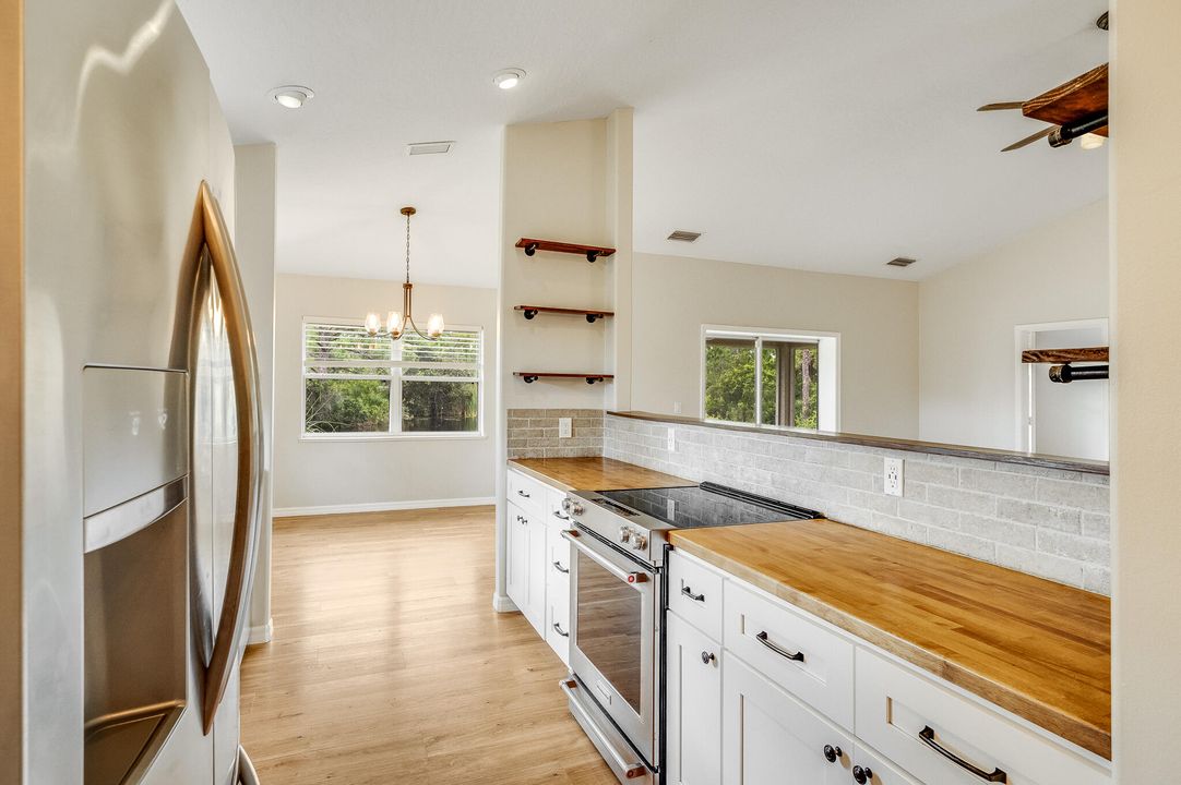 For Sale: $640,000 (3 beds, 2 baths, 1834 Square Feet)