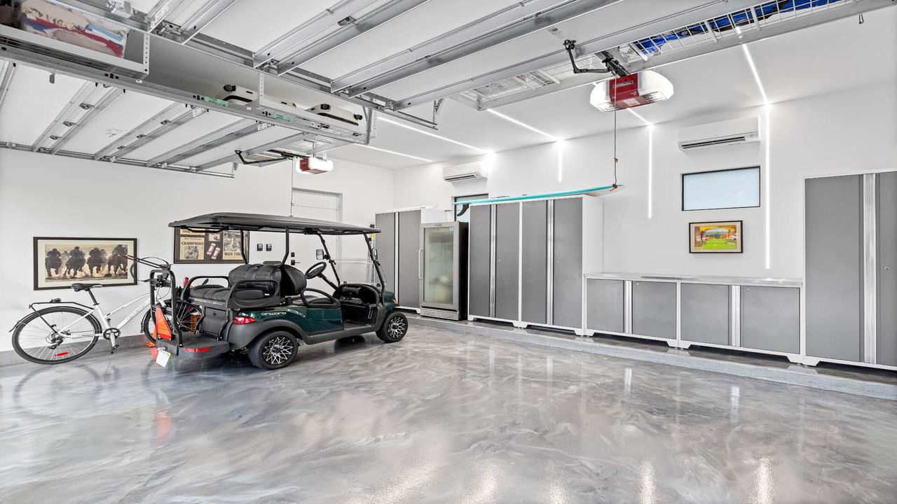 For Sale: $19,850,000 (5 beds, 4 baths, 7991 Square Feet)