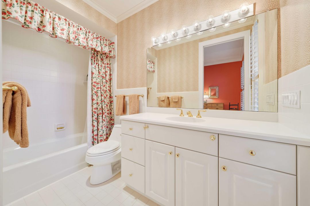 For Sale: $3,850,000 (3 beds, 3 baths, 3198 Square Feet)