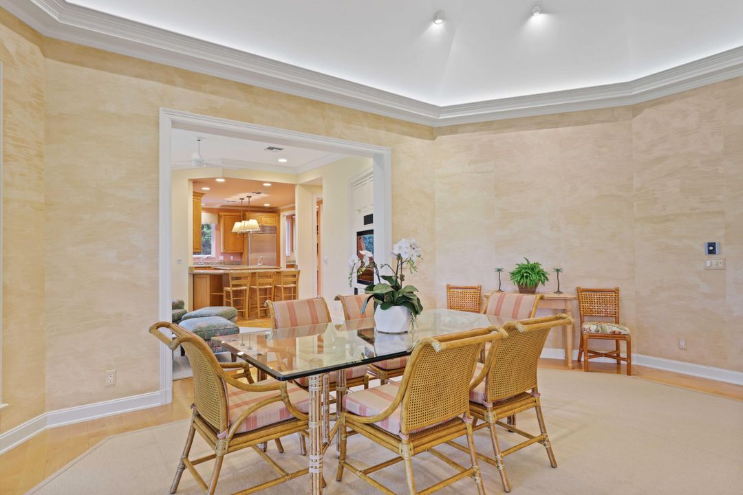 For Sale: $3,850,000 (3 beds, 3 baths, 3198 Square Feet)