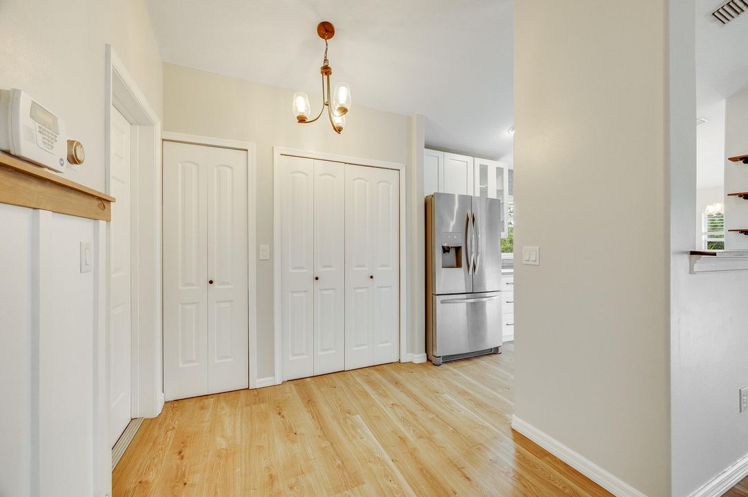 For Sale: $640,000 (3 beds, 2 baths, 1834 Square Feet)