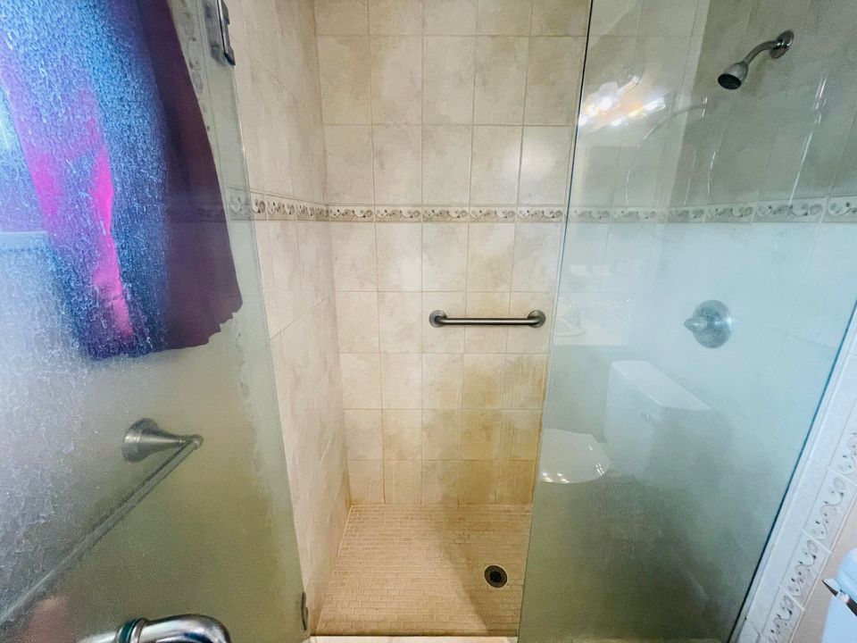 待售: $277,998 (2 贝兹, 2 浴室, 1550 平方英尺)