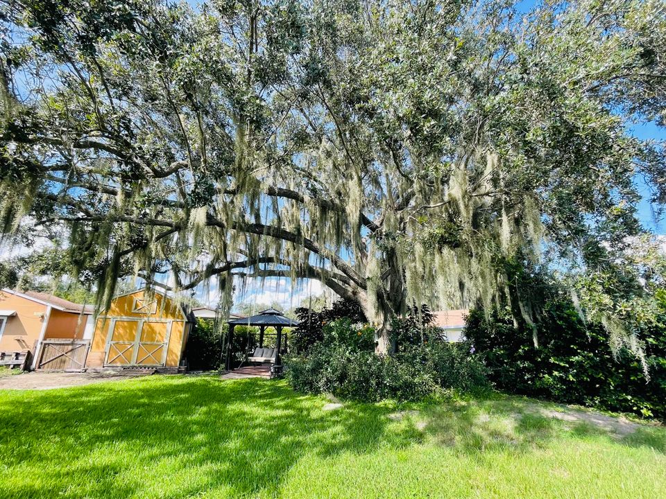 待售: $277,998 (2 贝兹, 2 浴室, 1550 平方英尺)