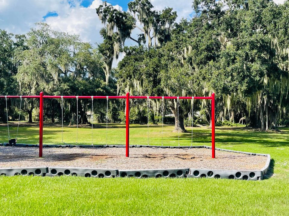 待售: $277,998 (2 贝兹, 2 浴室, 1550 平方英尺)