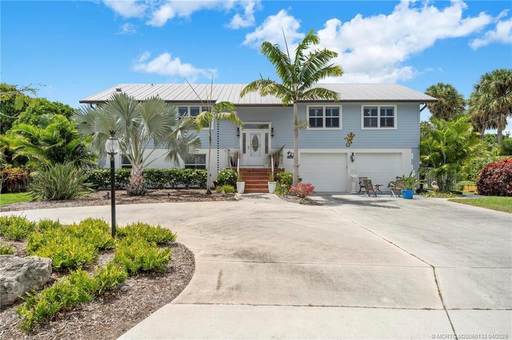 Activo con contrato: $1,195,000 (5 camas, 3 baños, 2743 Pies cuadrados)