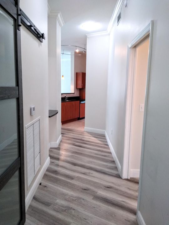 合同活跃: $2,750 (2 贝兹, 2 浴室, 1350 平方英尺)