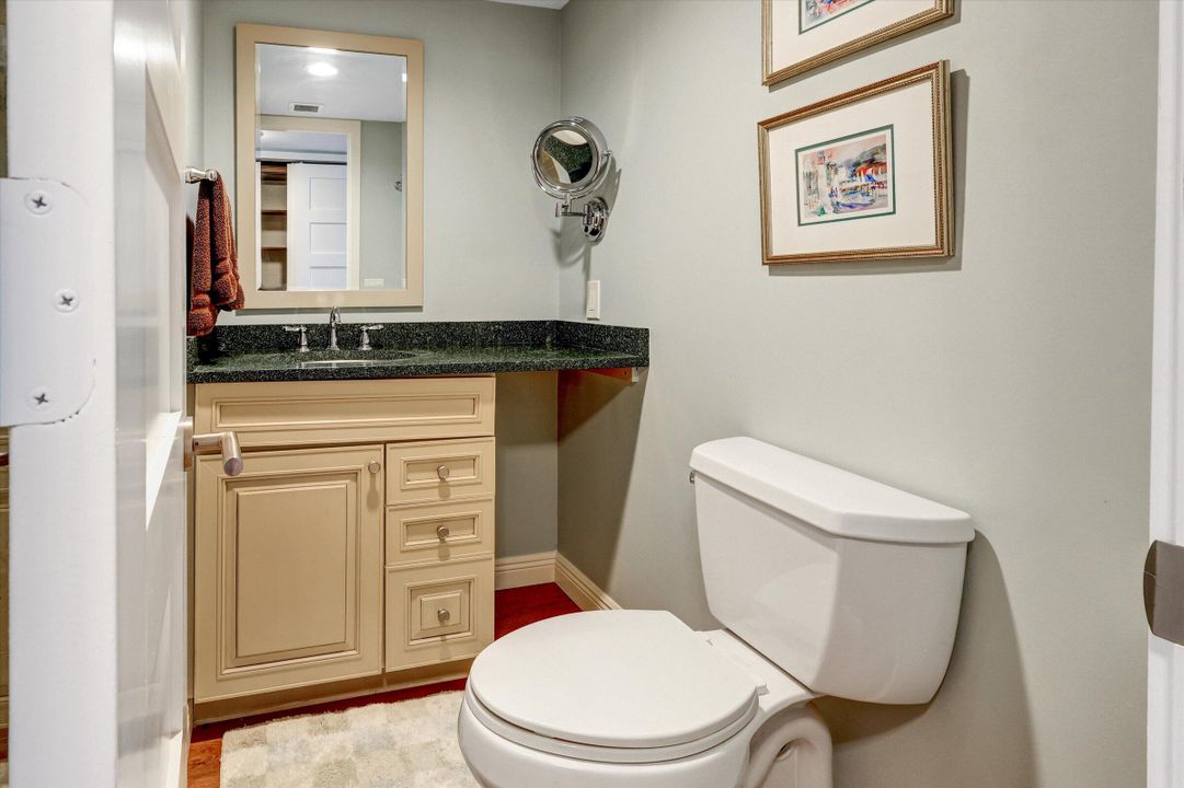 Active With Contract: $1,200,000 (2 beds, 2 baths, 1970 Square Feet)