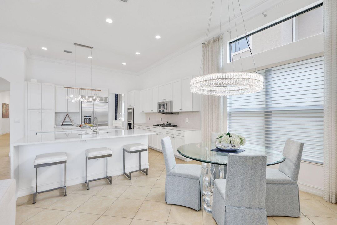 Activo con contrato: $1,575,000 (3 camas, 3 baños, 3249 Pies cuadrados)