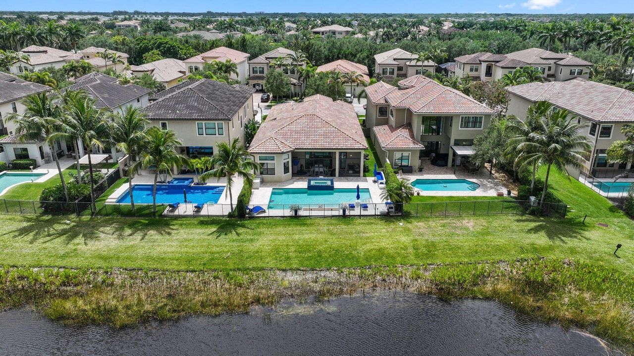 Activo con contrato: $1,575,000 (3 camas, 3 baños, 3249 Pies cuadrados)