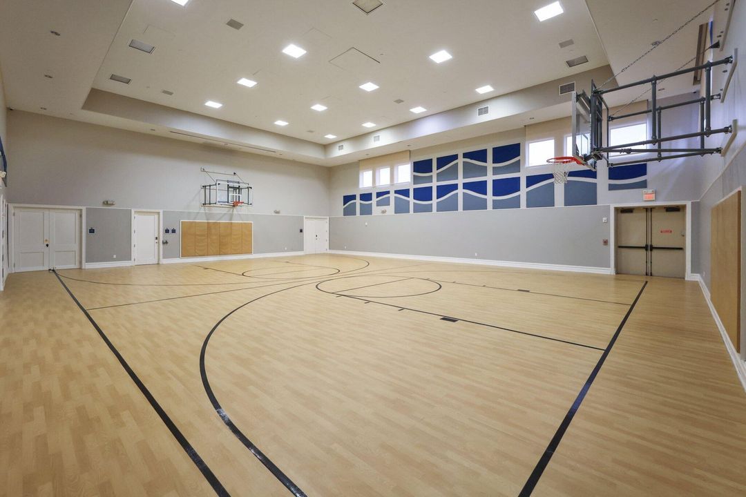 Activo con contrato: $1,575,000 (3 camas, 3 baños, 3249 Pies cuadrados)