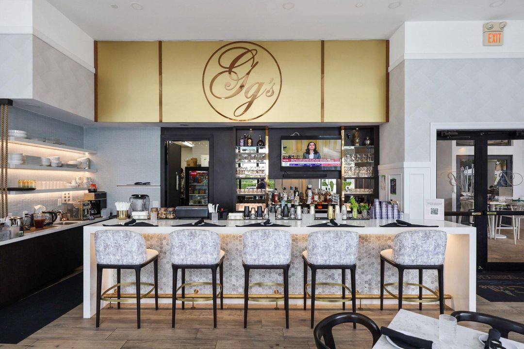 Activo con contrato: $1,575,000 (3 camas, 3 baños, 3249 Pies cuadrados)