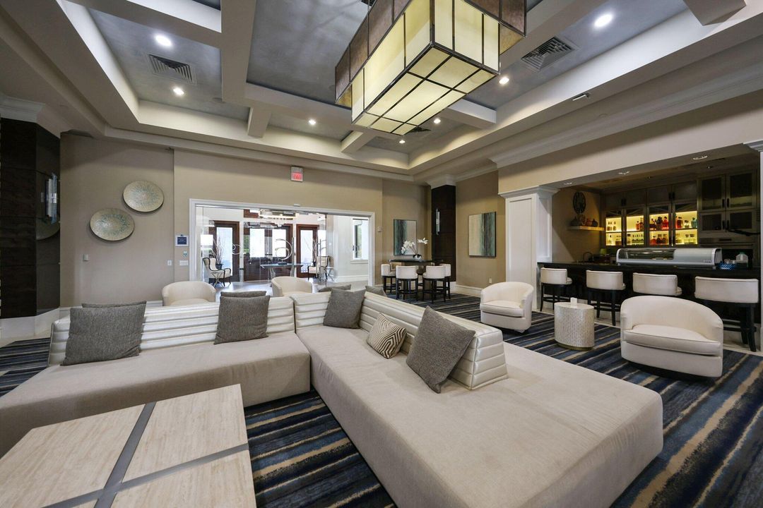 Activo con contrato: $1,575,000 (3 camas, 3 baños, 3249 Pies cuadrados)