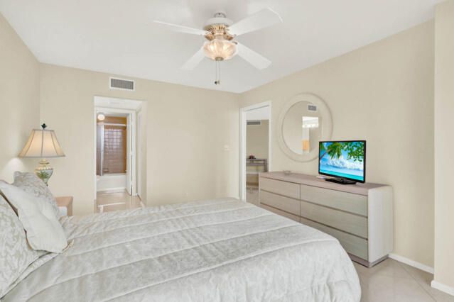 For Sale: $405,000 (2 beds, 2 baths, 1228 Square Feet)