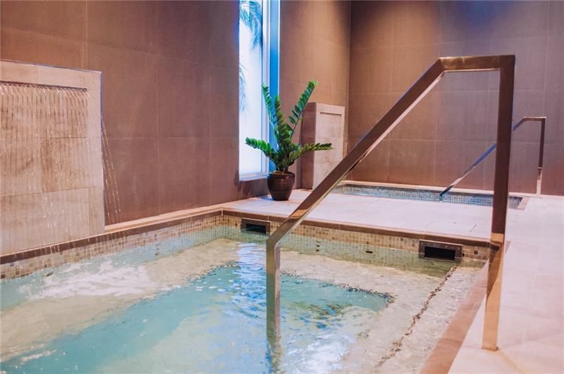 На продажу: $14,840,000 (6 спален, 8 ванн, 9895 Квадратных фут)