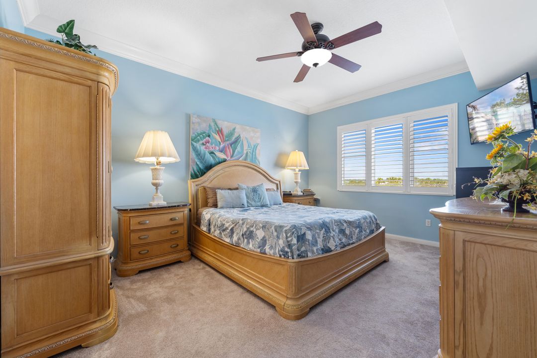 For Sale: $420,000 (2 beds, 2 baths, 1989 Square Feet)