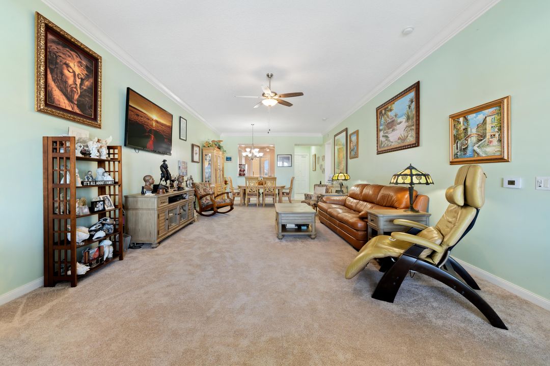 For Sale: $420,000 (2 beds, 2 baths, 1989 Square Feet)