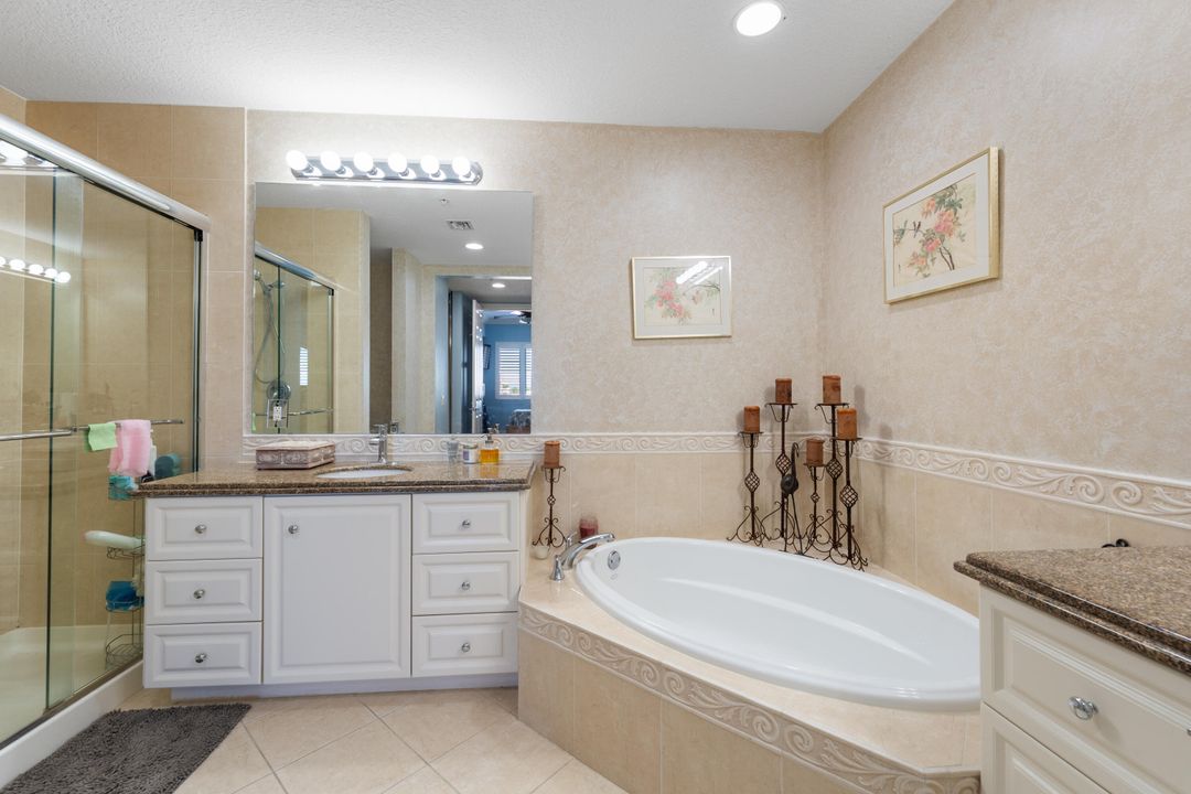 For Sale: $420,000 (2 beds, 2 baths, 1989 Square Feet)