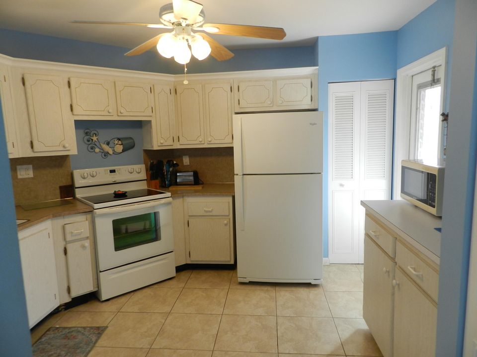 En Venta: $167,900 (2 camas, 2 baños, 1080 Pies cuadrados)