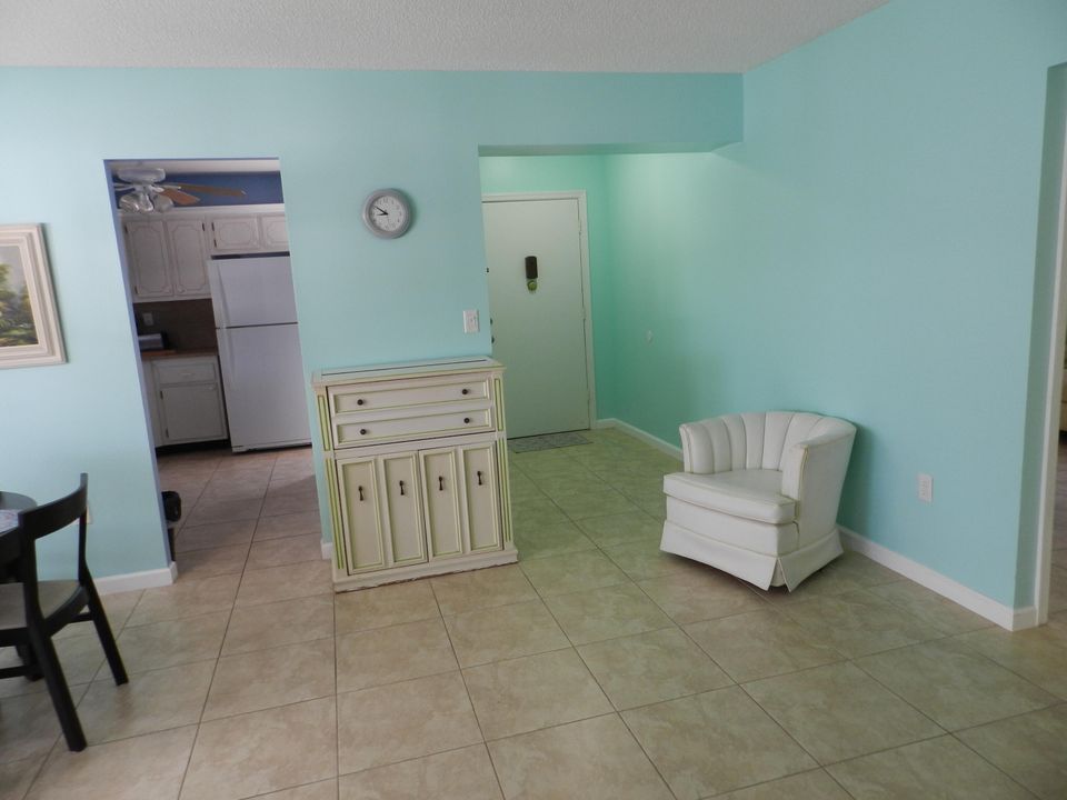 En Venta: $167,900 (2 camas, 2 baños, 1080 Pies cuadrados)