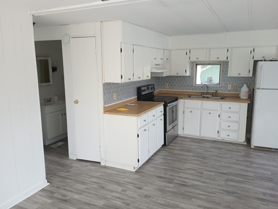 待售: $16,000 (2 贝兹, 2 浴室, 1000 平方英尺)