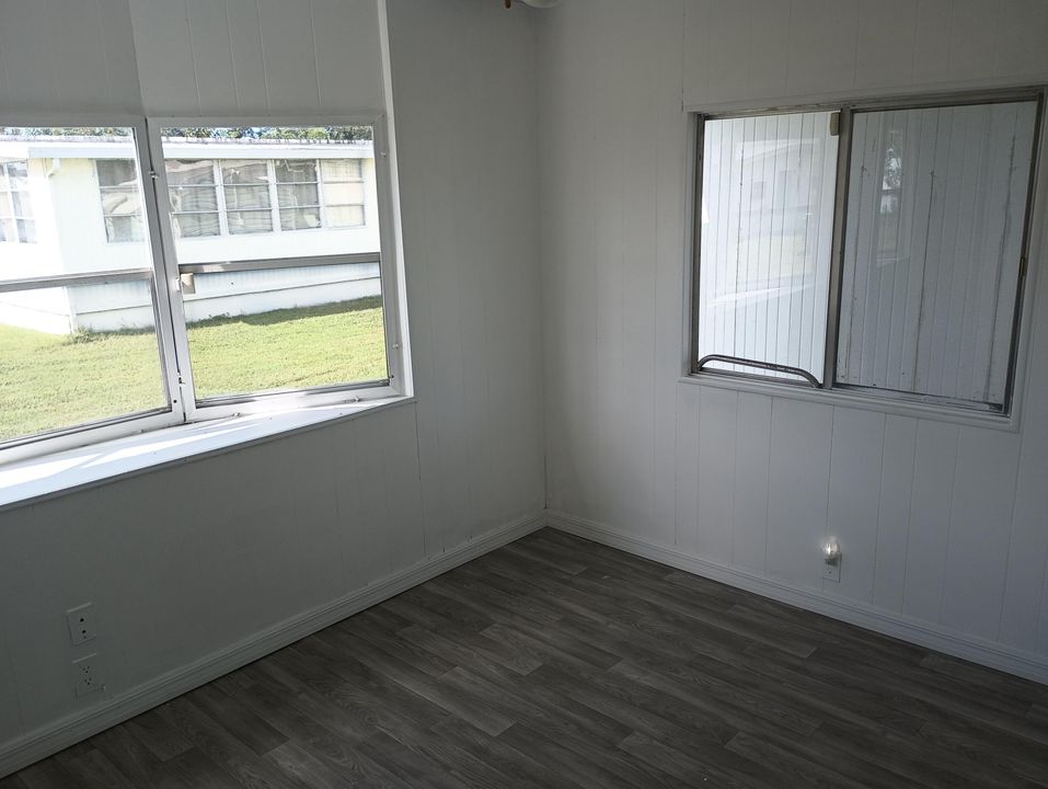 待售: $16,000 (2 贝兹, 2 浴室, 1000 平方英尺)