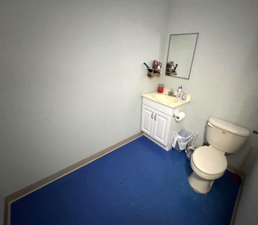 Recently Sold: $400,000 (0 beds, 0 baths, 1268 Square Feet)