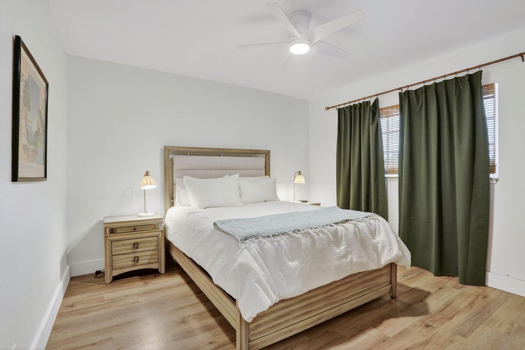 Active With Contract: $249,000 (1 beds, 1 baths, 600 Square Feet)