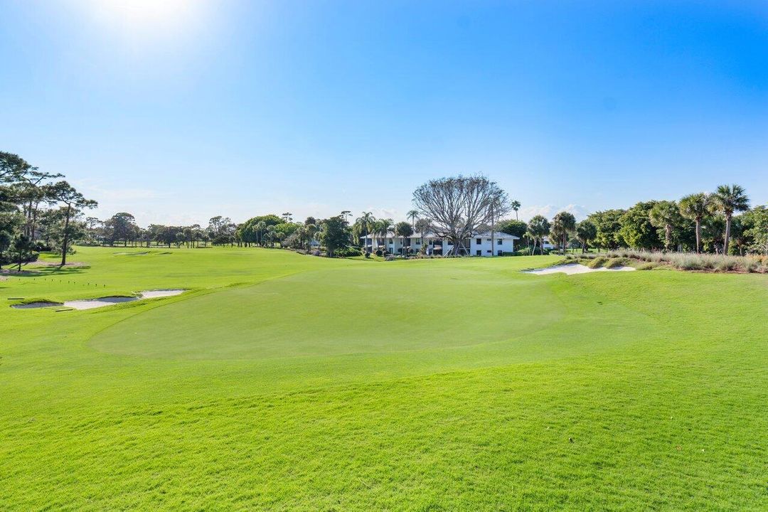 For Sale: $525,000 (3 beds, 2 baths, 1958 Square Feet)