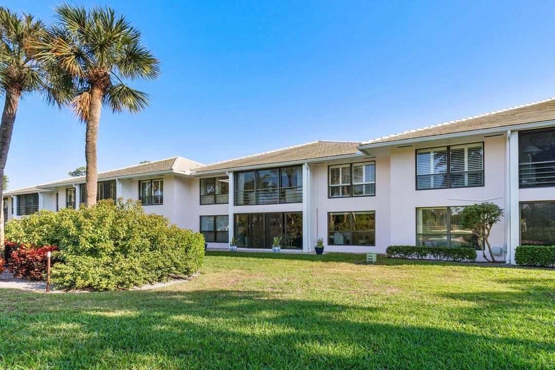 For Sale: $525,000 (3 beds, 2 baths, 1958 Square Feet)