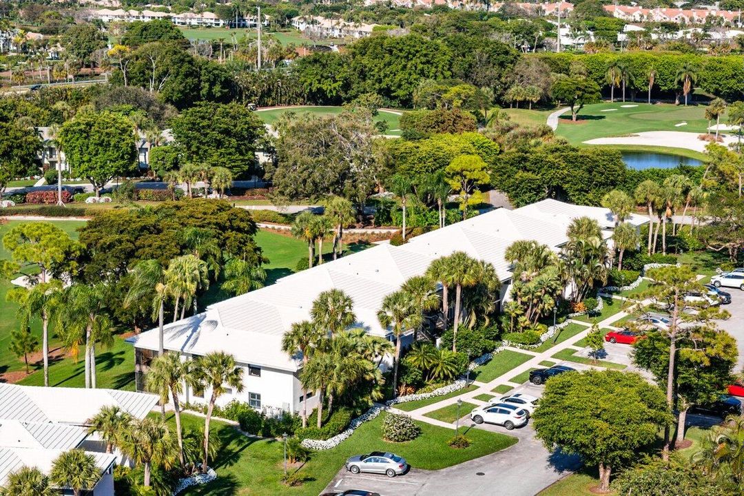 For Sale: $525,000 (3 beds, 2 baths, 1958 Square Feet)