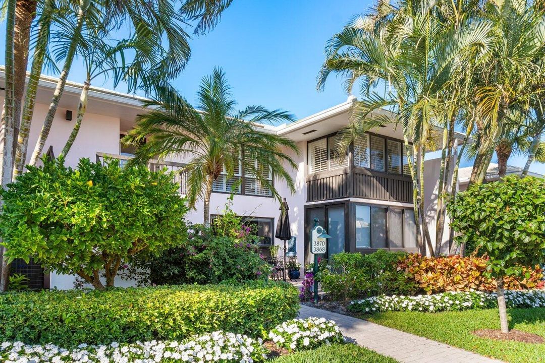 For Sale: $525,000 (3 beds, 2 baths, 1958 Square Feet)