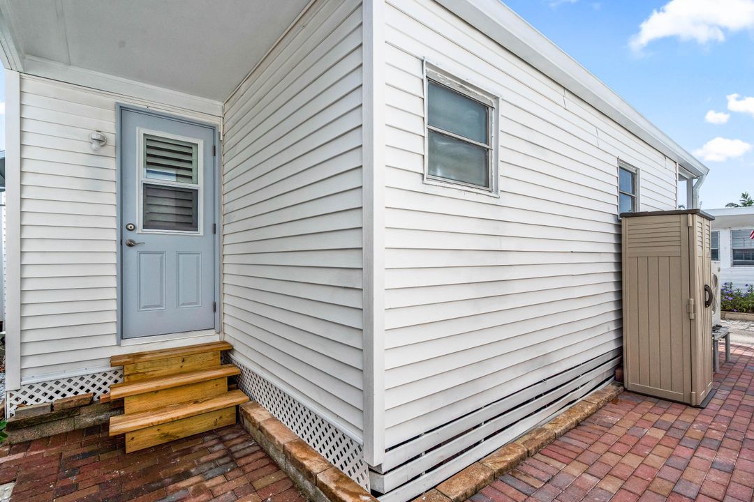 For Sale: $399,999 (1 beds, 1 baths, 500 Square Feet)