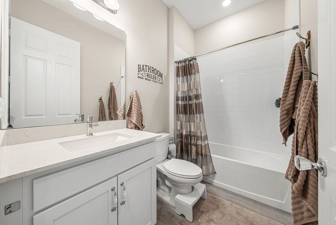 For Sale: $699,000 (3 beds, 3 baths, 2635 Square Feet)